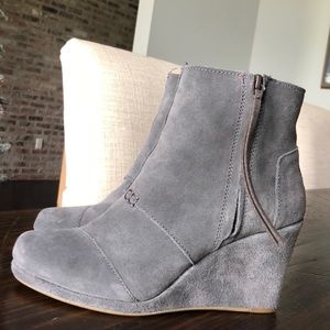 Toms Gray Suede Wedge Boots